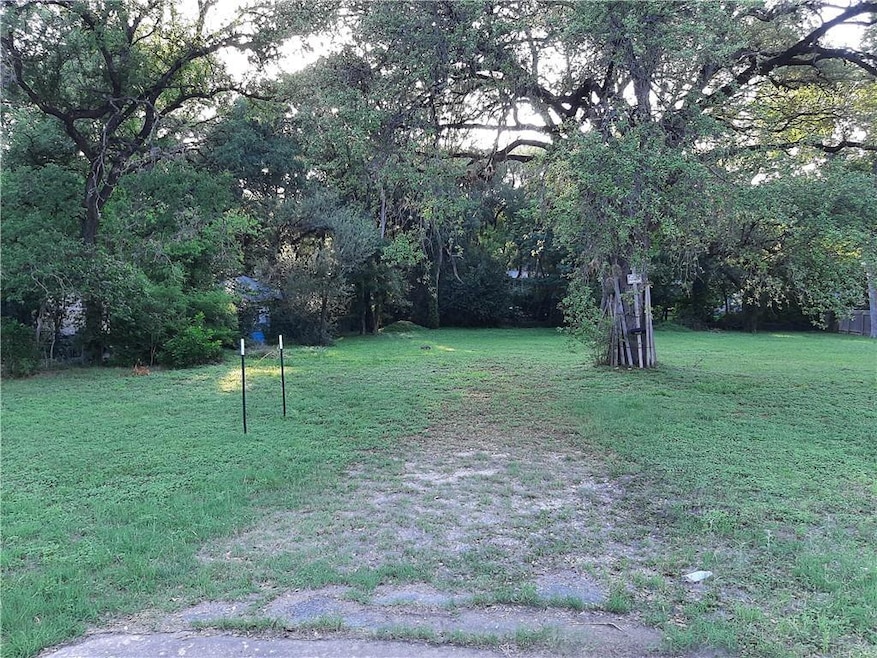 For Sale $779,000 • Co-Listing Agent