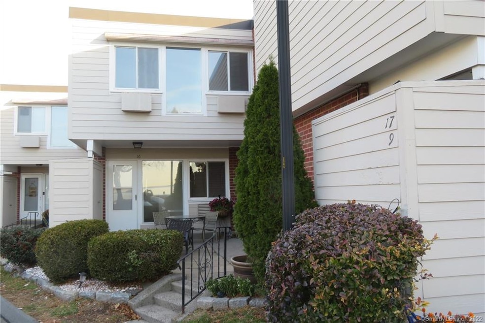 16 West Walk, West Haven, CT 06516 - photo 1