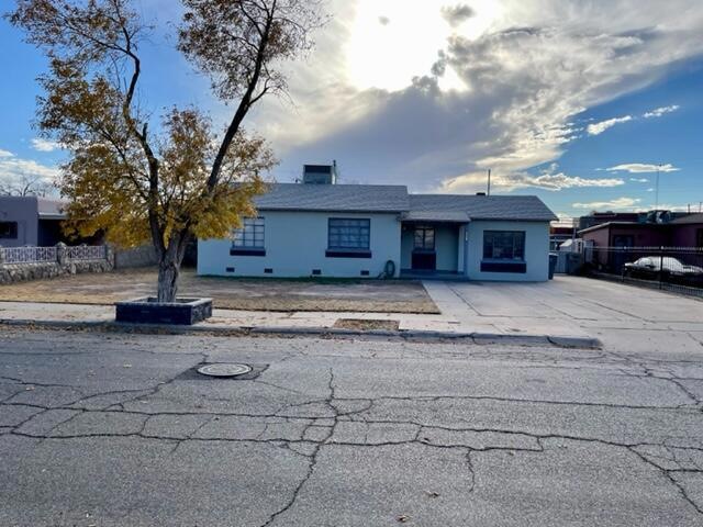 8052 Carpenter Dr, El Paso, TX 79915 - photo 1