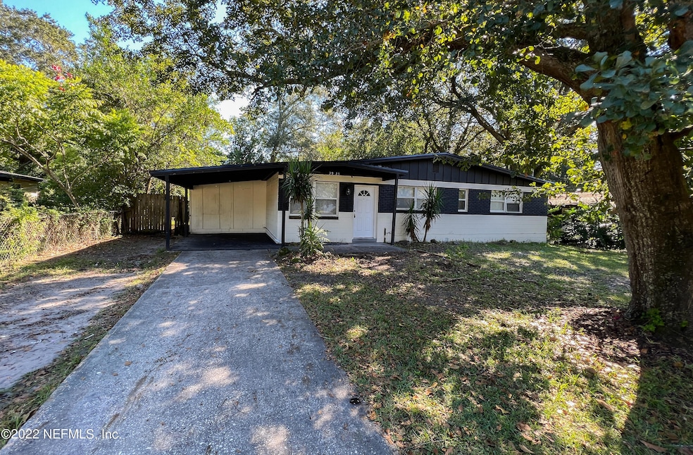 3925 Macgregor Dr, Jacksonville, FL 32210 - photo 1