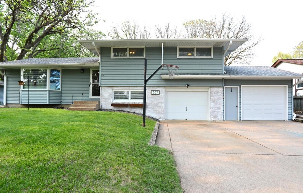 307 97th Ln NW, Coon Rapids, MN 55433 - photo 1