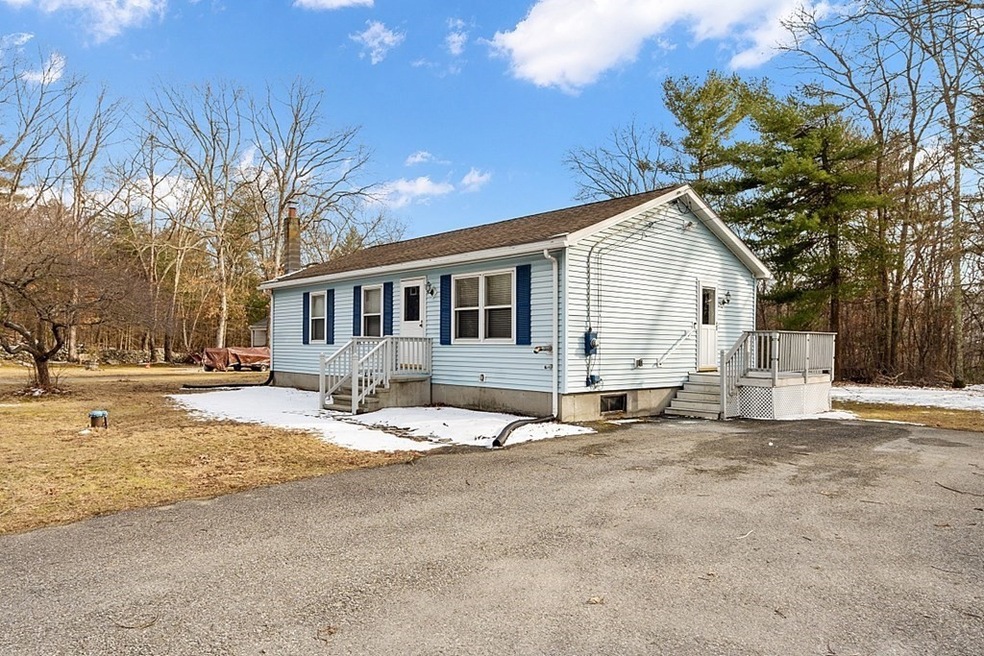 16 Campbell St, Webster, MA 01570 - photo 1