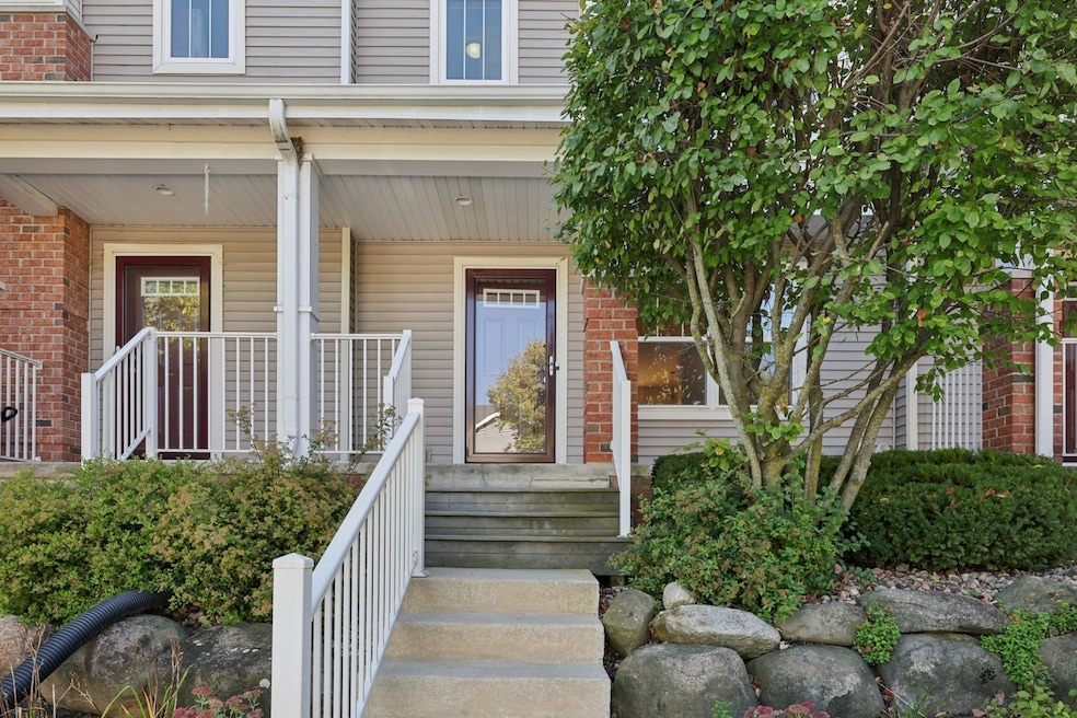 711 Cricket Ln unit 3, Middleton, WI 53562 - photo 1