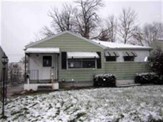 25637 Buick St, Roseville, MI 48066 - photo 1