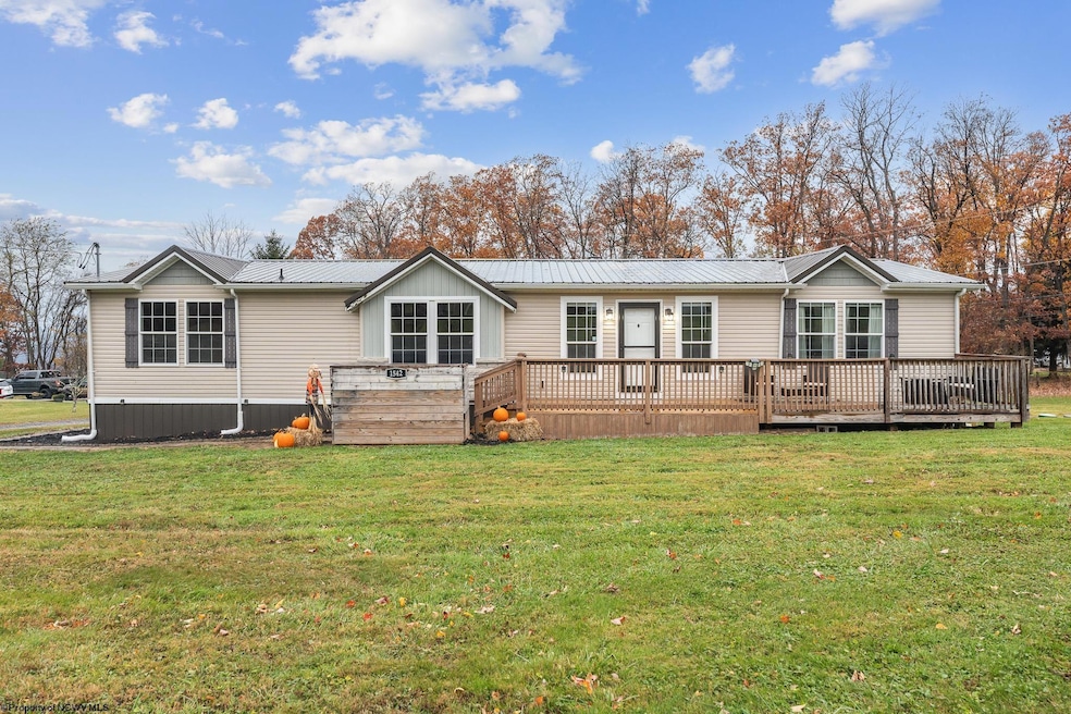 1542 Summers School Rd, Morgantown, WV 26508 - photo 1