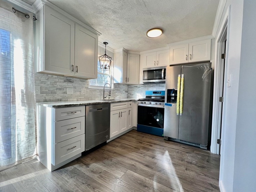 945 Riverside Dr unit 11C, Methuen, MA 01844 - photo 1