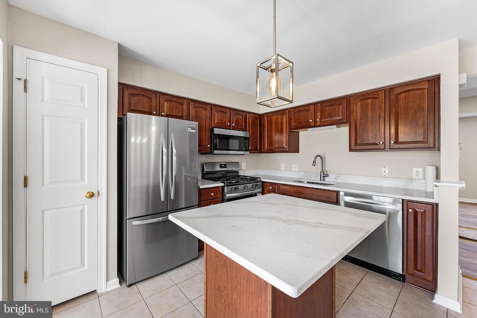 713 Waterway Ct, Quakertown, PA 18951 - photo 1