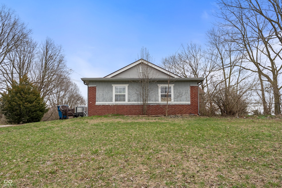 5713 Bluff Rd, Indianapolis, IN 46217 - photo 1