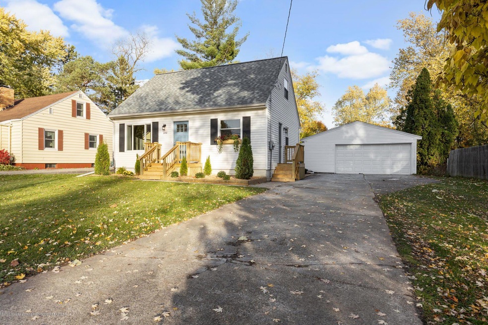 920 Clark Rd, Lansing, MI 48917 - photo 1