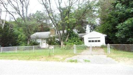 5 Sibley St, Three Rivers, MA 01080 - photo 1