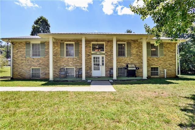 112 Allenwood Cir, Hendersonville, NC 28792 - photo 1