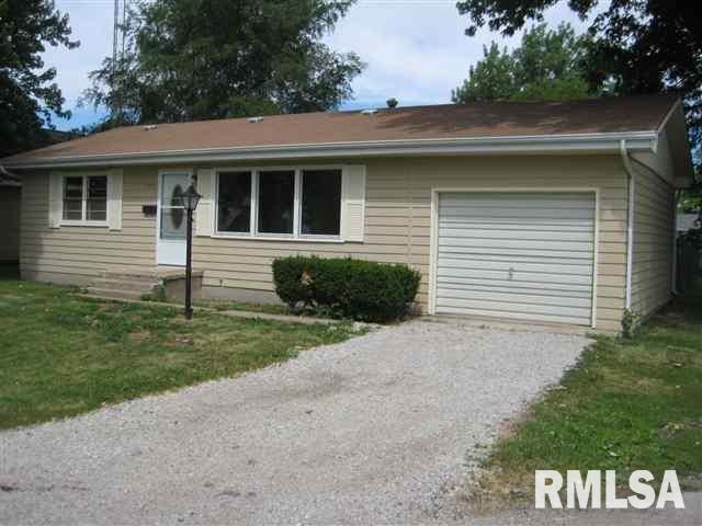 1309 N Hamilton St, Lincoln, IL 62656 - photo 1