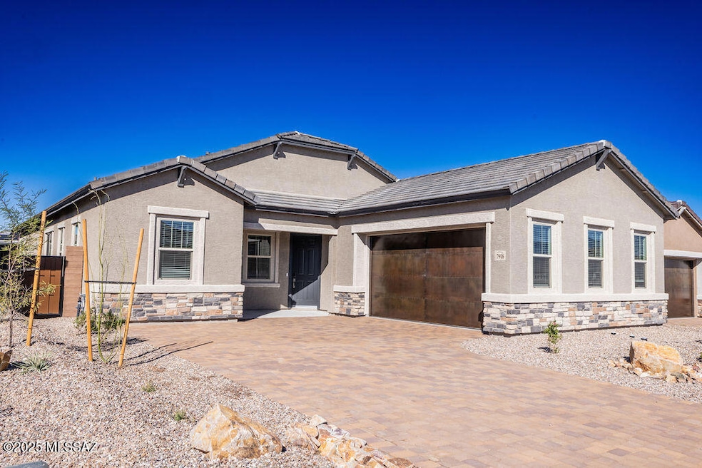 7916 S Orions Belt Dr, Tucson, AZ 85747 - photo 1