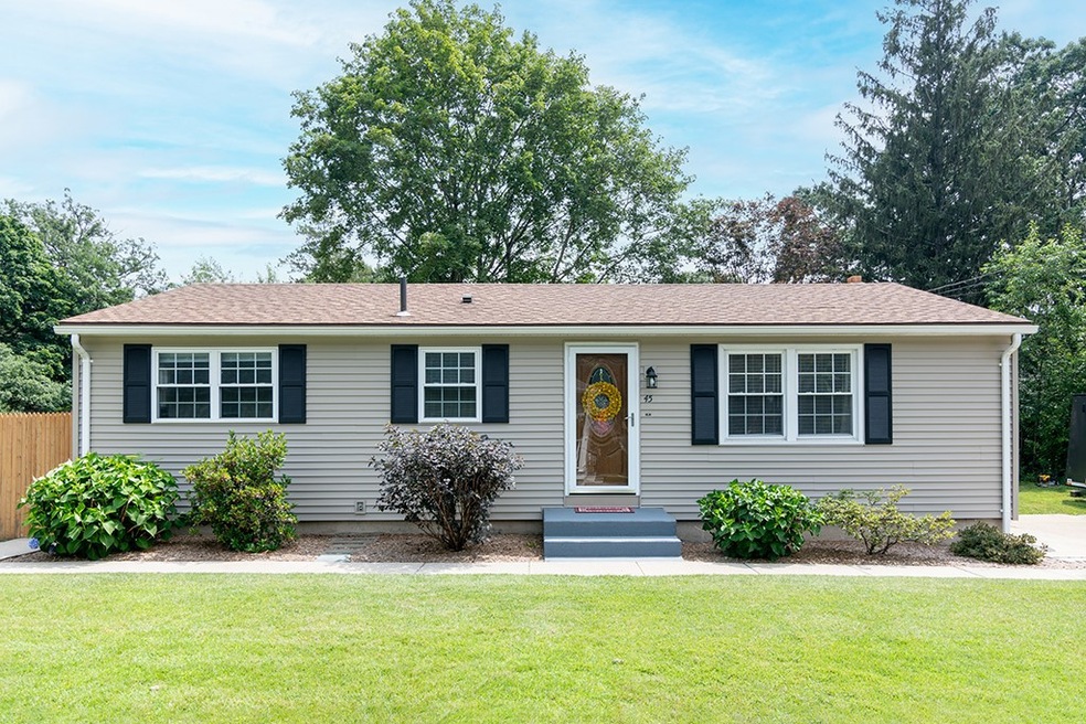 45 Woodrow Ave, Cranston, RI 02920 - photo 1