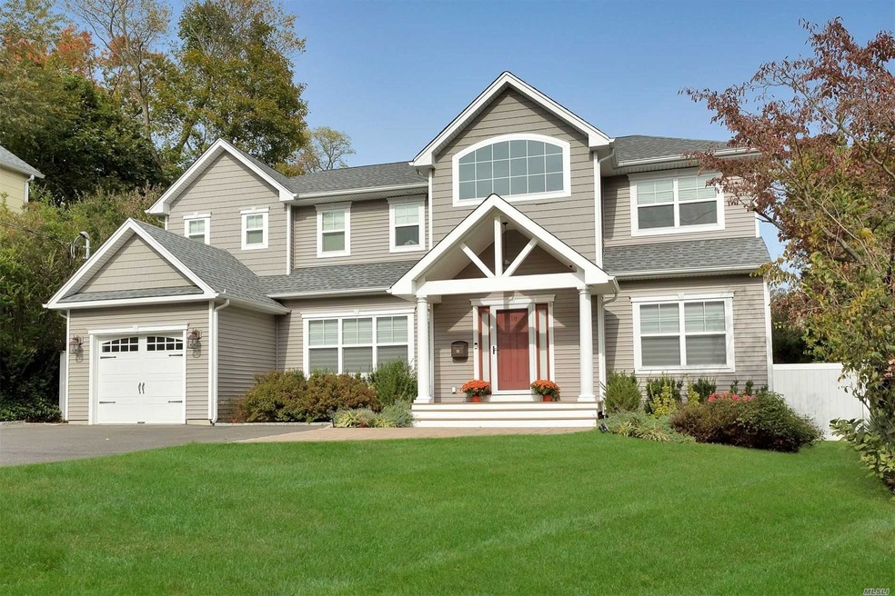 18 The Promenade, Glen Head, NY 11545 - photo 1