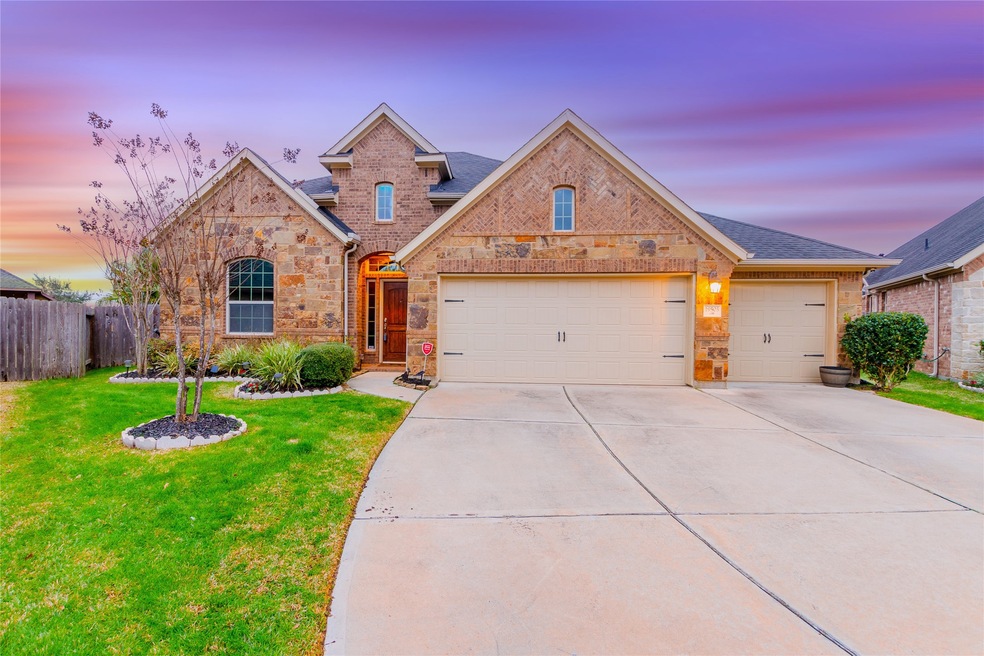 Welcome home to 19503 Sundance Edge Court located