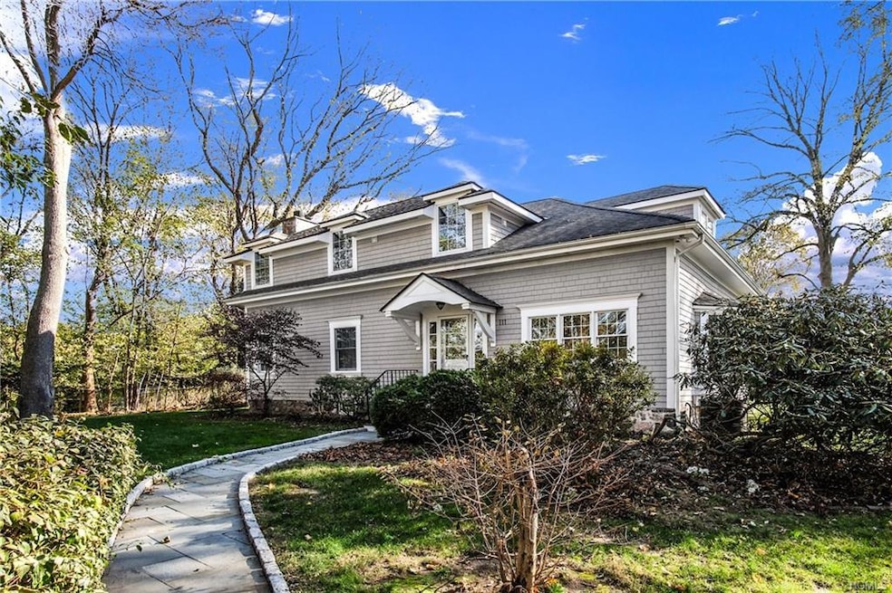 111 Old Post Rd, Rye, NY 10580 - photo 1