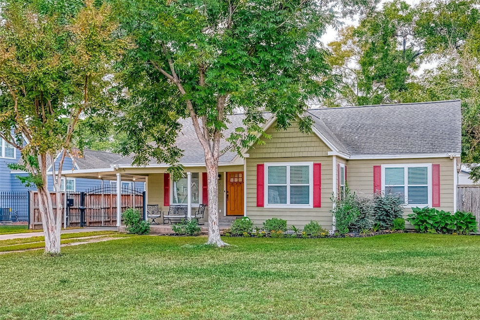 512 W 31st St, Houston, TX 77018 - photo 1