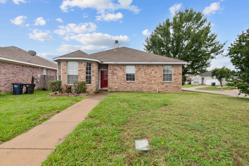 Under Contract $255,000 • Co-Listing Agent