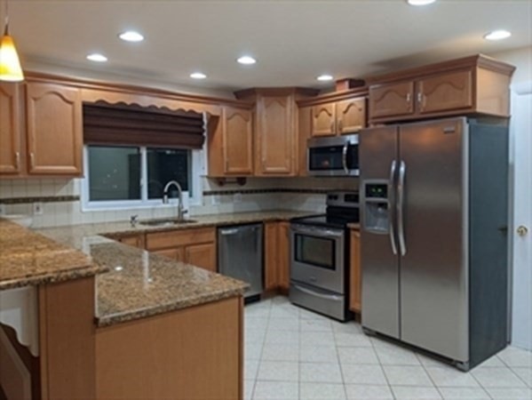 44 Farquhar Rd unit 2, Newtonville, MA 02460 - photo 1