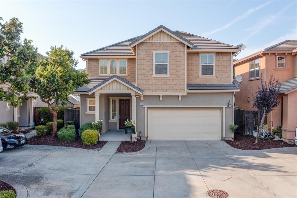 9317 Vintner Cir, Patterson, CA 95363 - photo 1