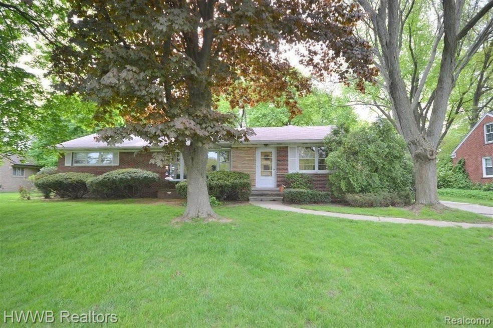 26923 Ross Dr, Redford, MI 48239 - photo 1