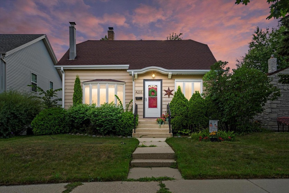 4233 S 1st Place, Milwaukee, WI 53207 - photo 1