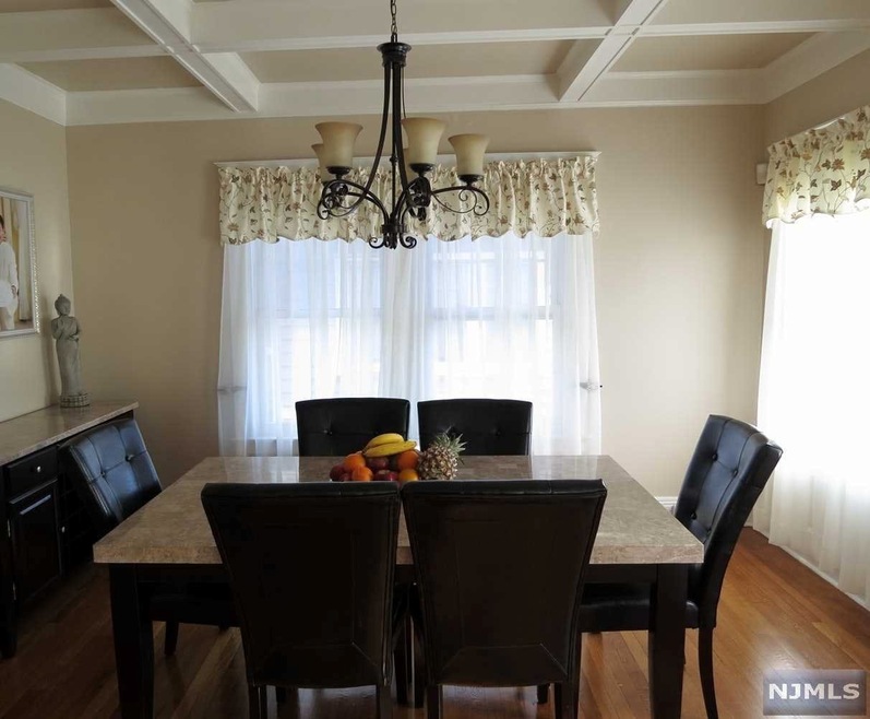 118 Maple St, Rutherford, NJ 07070 - photo 1