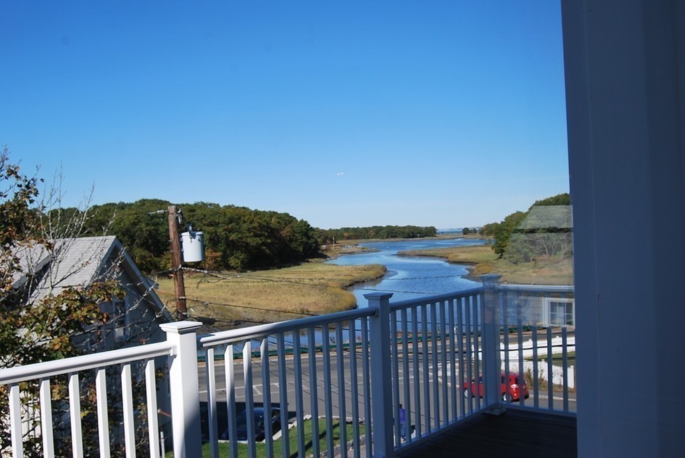 23 Bailey St unit 2, Quincy, MA 02169 - photo 1