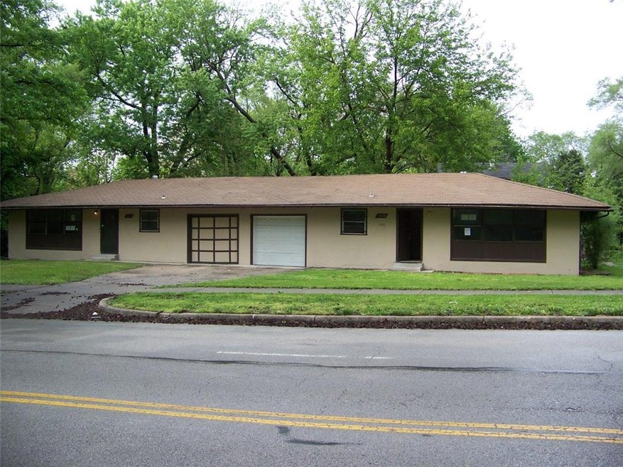 3214 E Gregory Blvd, Kansas City, MO 64132 - photo 1