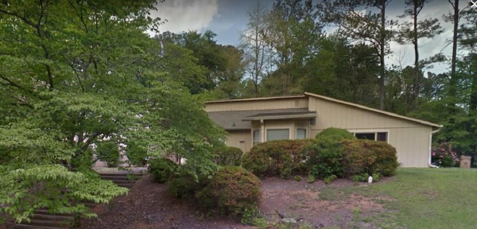 2822 Calico Ct NE, Marietta, GA 30062 - photo 1