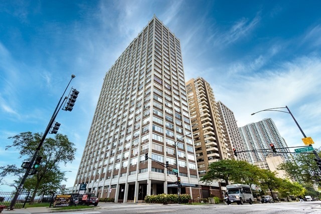 Granville Beach Condominiums unit 1102, Chicago, IL 60660 - photo 1