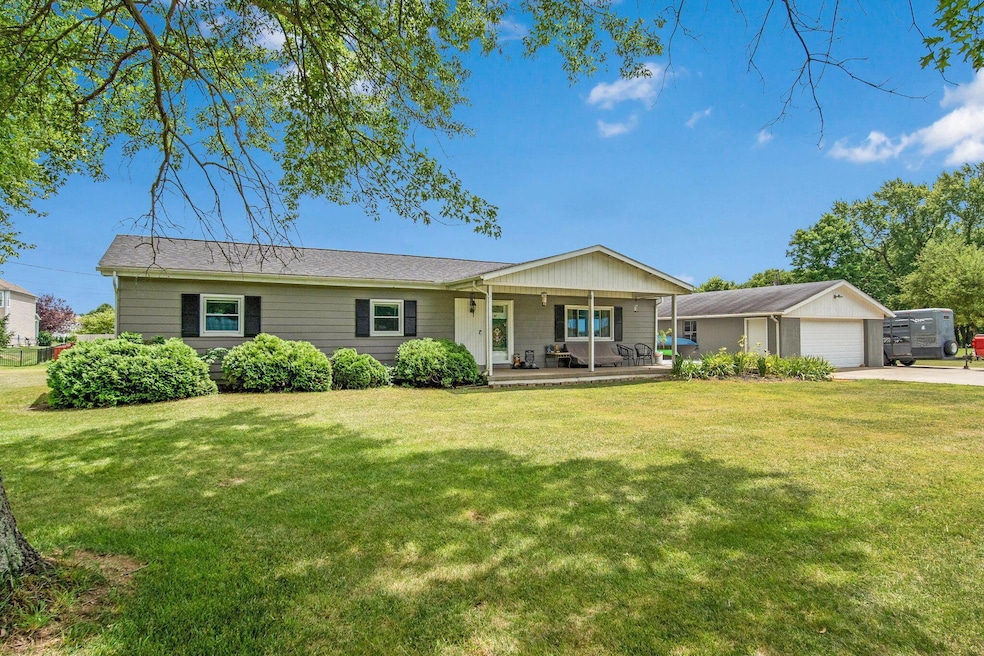 8-web-or-mls-A7407629