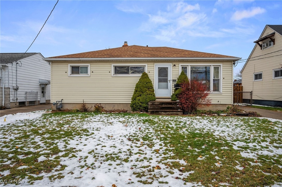 15908 Ashland Dr, Brook Park, OH 44142 - photo 1