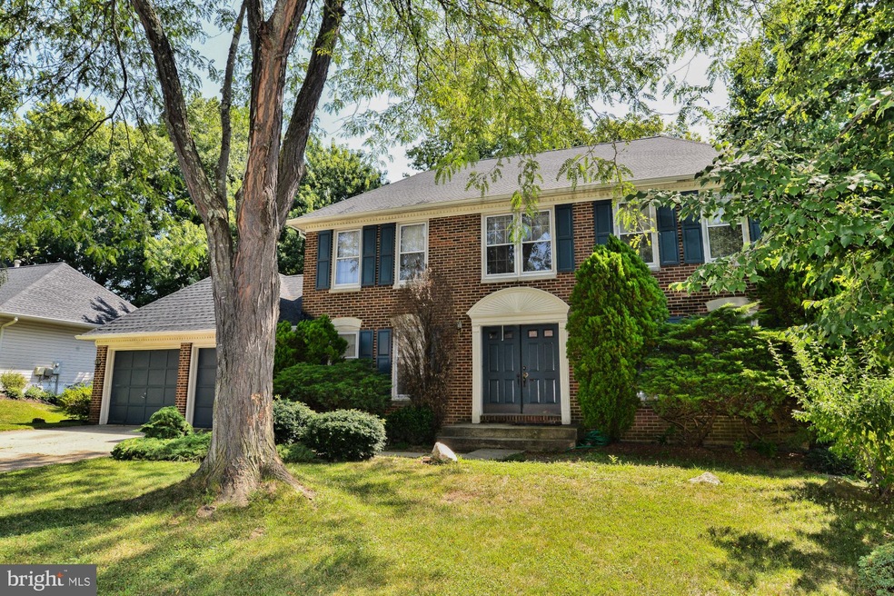 7705 Wagon Trail Ln, Springfield, VA 22153 - photo 1