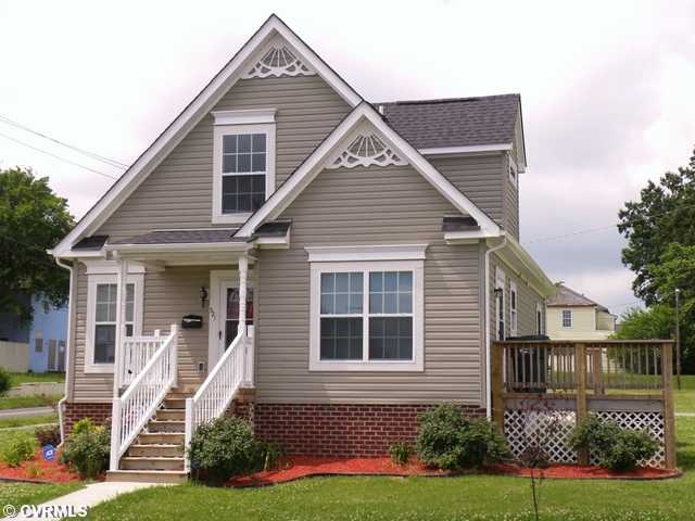 Exterior Front - 321 E. 16th St. 4 bedroom, 2 bath