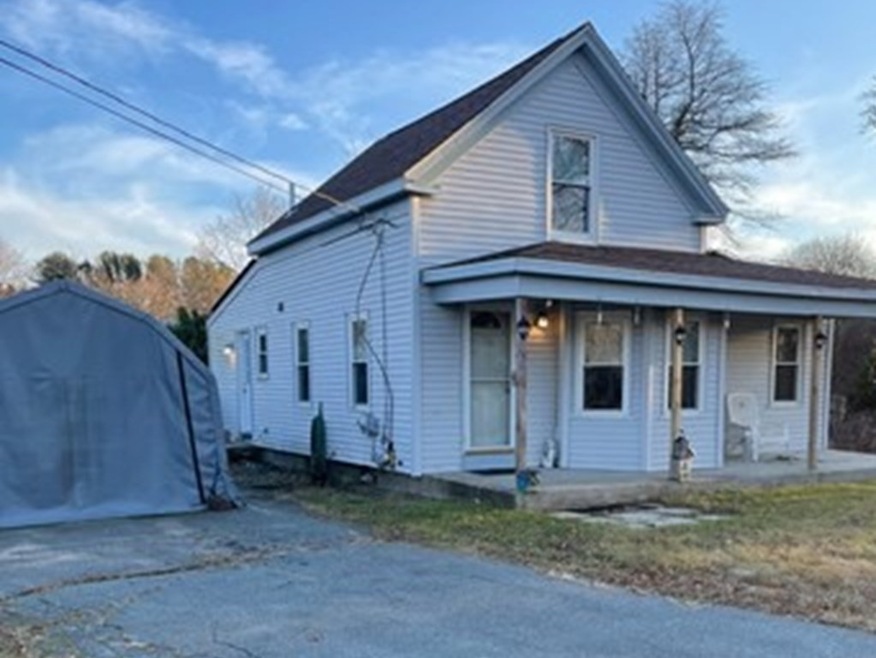 4 Theresa St, South Dartmouth, MA 02748 - photo 1