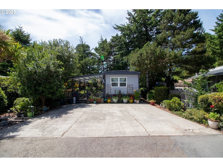 1600 Rhododendron Dr unit 155, Florence, OR 97439 - photo 1