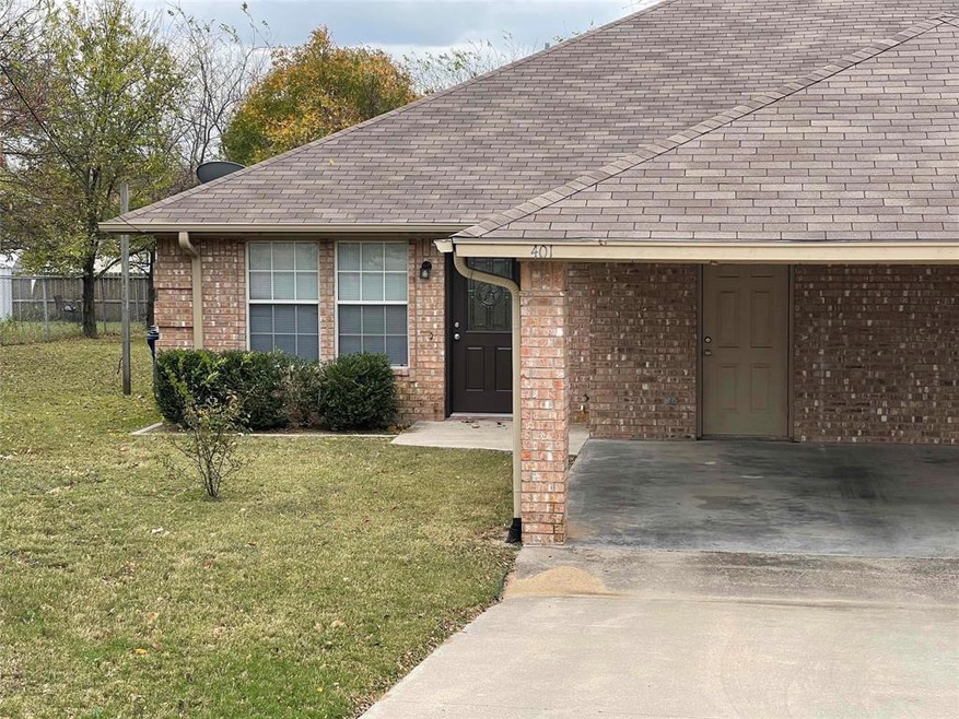 403 W Brady St unit 401, Decatur, TX 76234 - photo 1