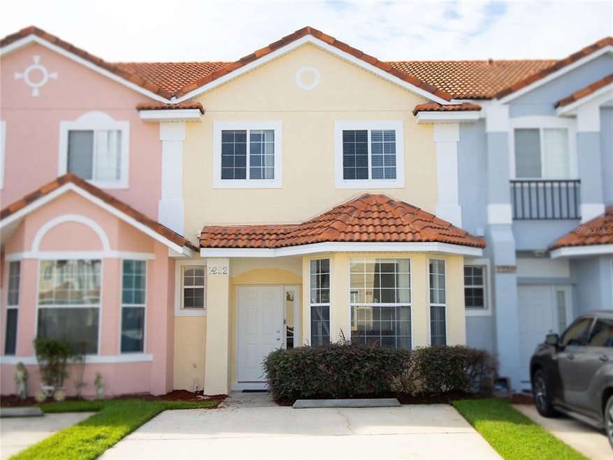 1222 S Beach Cir, Kissimmee, FL 34746 - photo 1