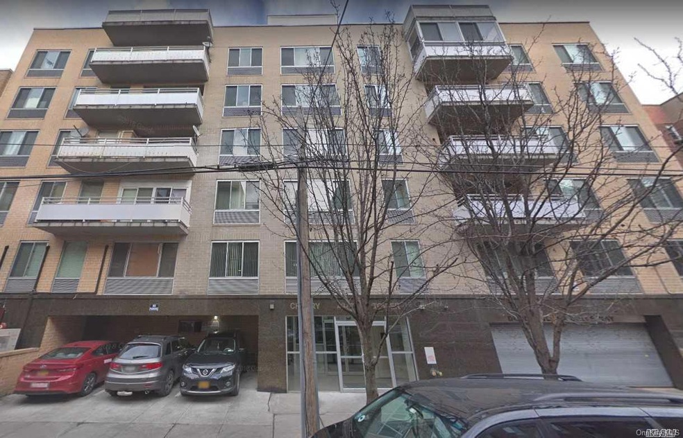 43-17 Union St unit 3A, Flushing, NY 11355 - photo 1