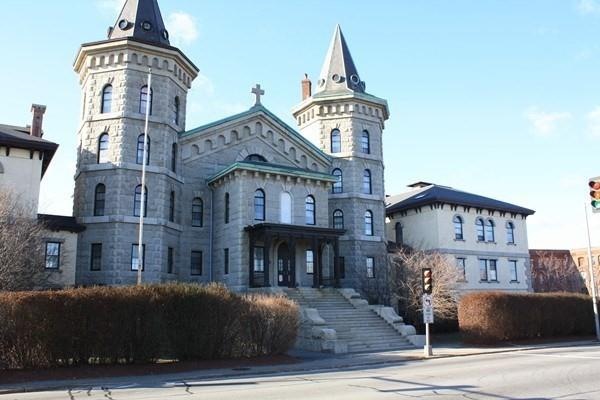 201 Thorndike St unit 2-010, Lowell, MA 01852 - photo 1