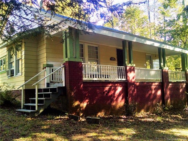 Front view of home.