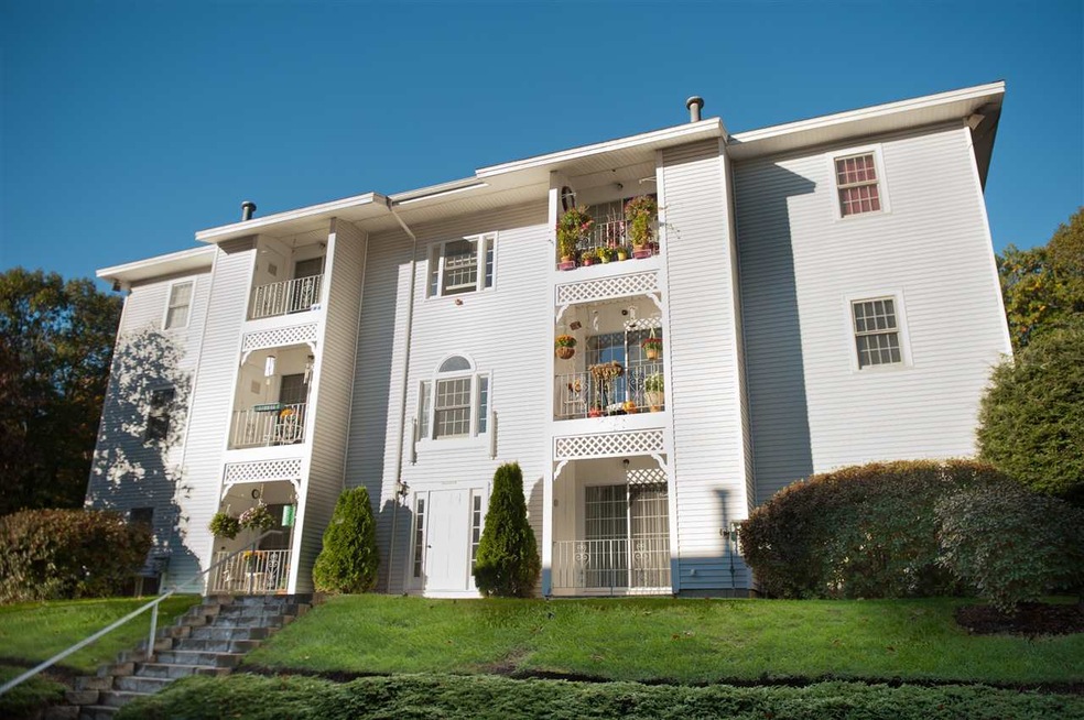 Stoney Creek Condominiums unit 58, Milford, NH 03055 - photo 1