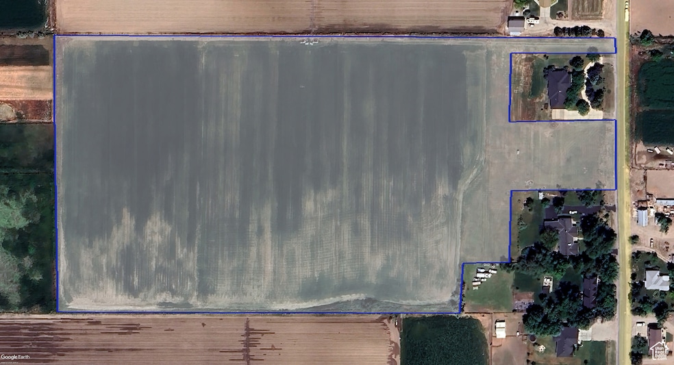 5319 S 7100 W, Hooper, UT 84315 - photo 1