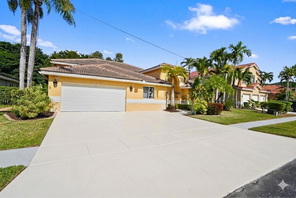 19775 NW 10th St, Pembroke Pines, FL 33029 - photo 1