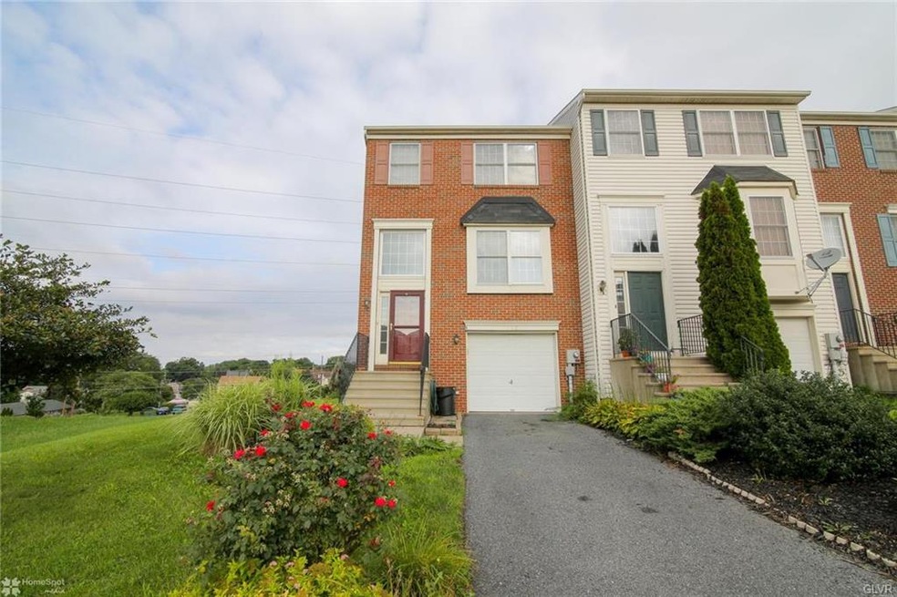 135 N Oak St, Freemansburg, PA 18017 - photo 1