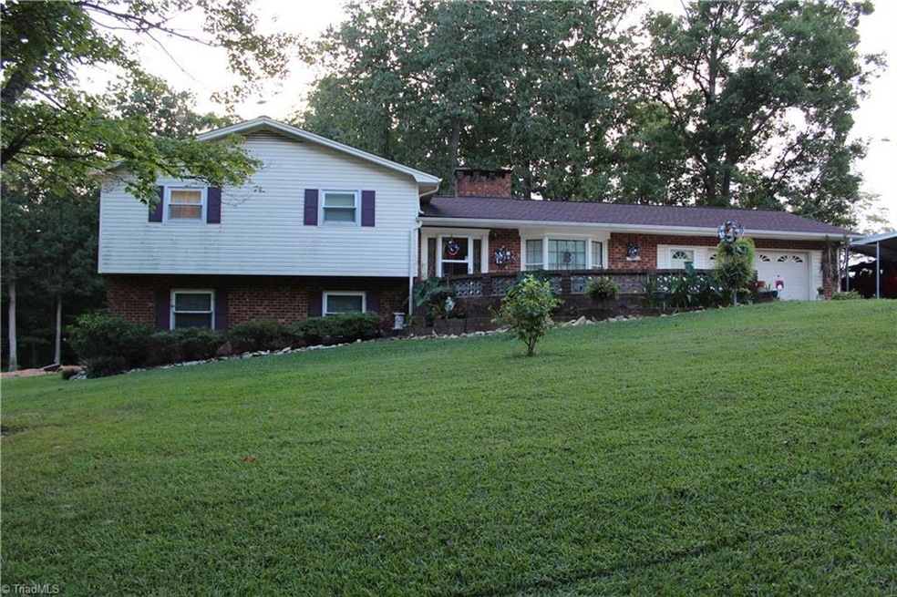 114 Westbury Dr, Asheboro, NC 27205 - photo 1