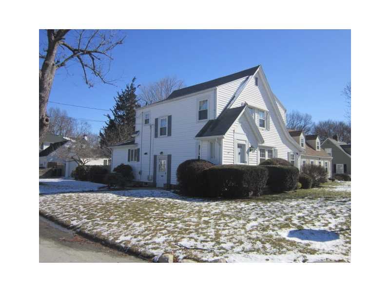 153 Vaughn Ave, Warwick, RI 02886 - photo 1