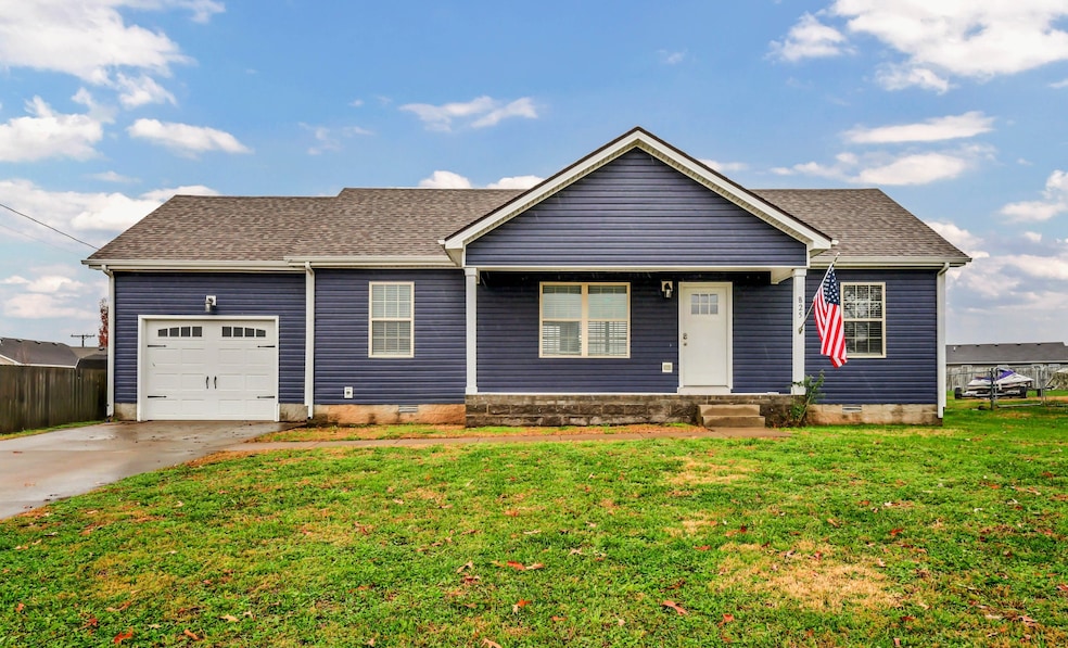 825 Stableford Ln, Oak Grove, KY 42262 - photo 1